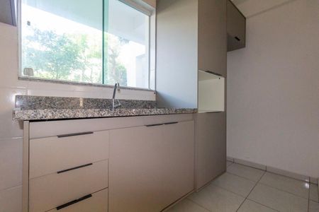 Apartamento à venda com 36m², 1 quarto e sem vaga Apartamento à venda com 36m², 1 quarto e sem vagaSala, Cozinha e área de serviço