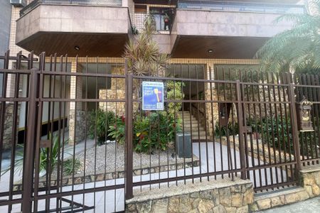 Apartamento à venda com 100m², 2 quartos e 1 vagaPlaca