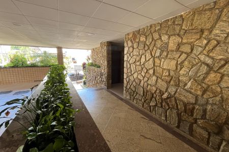 Apartamento à venda com 100m², 2 quartos e 1 vagaÁrea comum