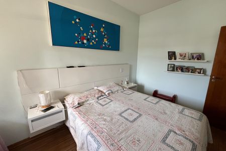 Apartamento à venda com 100m², 2 quartos e 1 vagaQuarto 2