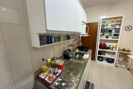 Apartamento à venda com 100m², 2 quartos e 1 vagaCozinha