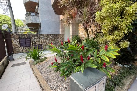 Apartamento à venda com 100m², 2 quartos e 1 vagaÁrea comum