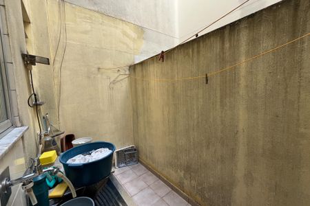 Apartamento à venda com 100m², 2 quartos e 1 vagaÁrea de Serviço 2