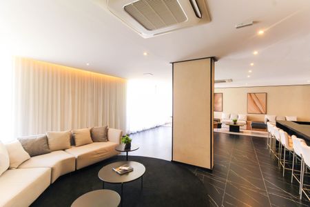 Studio à venda com 27m², 1 quarto e sem vagaÁrea comum - Salão de festas