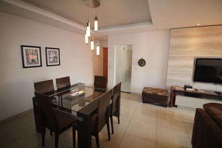 Sala de apartamento à venda com 3 quartos, 109m² em Inconfidentes, Contagem