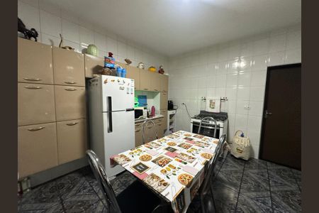 Casa para alugar com 250m², 2 quartos e 1 vagaCozinha