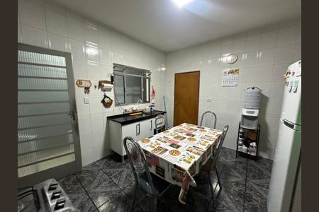 Casa para alugar com 250m², 2 quartos e 1 vagaCozinha