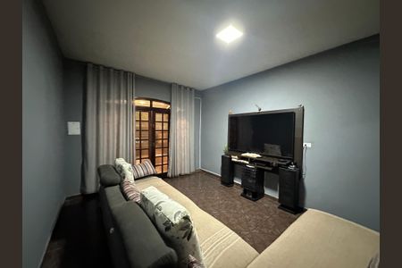 Casa para alugar com 250m², 2 quartos e 1 vagaSala