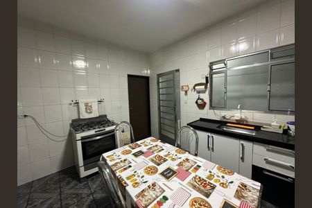 Casa para alugar com 250m², 2 quartos e 1 vagaCozinha