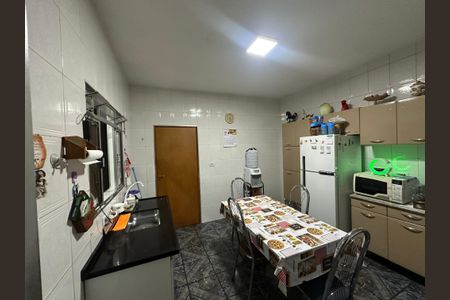 Casa para alugar com 250m², 2 quartos e 1 vagaCozinha