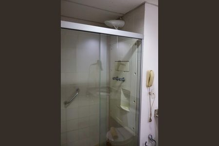 Banheiro de kitnet/studio à venda com 1 quarto, 31m² em Vila Osasco, Osasco