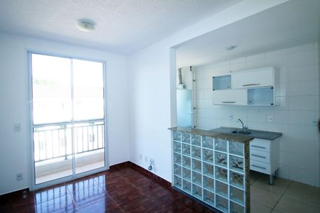 Sala de apartamento à venda com 2 quartos, 49m² em Irajá, Rio de Janeiro