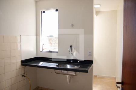 Apartamento para alugar com 65m², 2 quartos e 1 vaga Apartamento para alugar com 65m², 2 quartos e 1 vagaCozinha e Área de Serviço