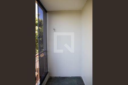 Apartamento para alugar com 65m², 2 quartos e 1 vaga Apartamento para alugar com 65m², 2 quartos e 1 vagaSacada