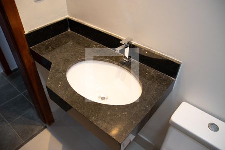 Apartamento para alugar com 65m², 2 quartos e 1 vaga Apartamento para alugar com 65m², 2 quartos e 1 vagaBanheiro