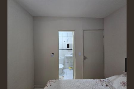 Suíte  de apartamento à venda com 3 quartos, 65m² em Jardim Cocaia, Guarulhos