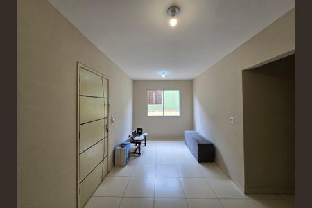 Sala  de apartamento à venda com 3 quartos, 65m² em Jardim Cocaia, Guarulhos