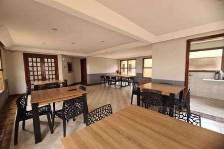 Apartamento à venda com 94m², 3 quartos e 1 vaga Apartamento à venda com 94m², 3 quartos e 1 vagaÁrea comum - Salão de festas