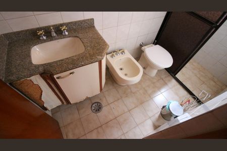 Apartamento à venda com 94m², 3 quartos e 1 vaga Apartamento à venda com 94m², 3 quartos e 1 vagaBanheiro