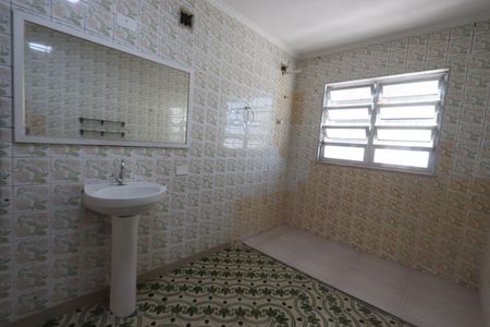 Casa para alugar com 375m², 3 quartos e 4 vagasBanheiro da Suíte