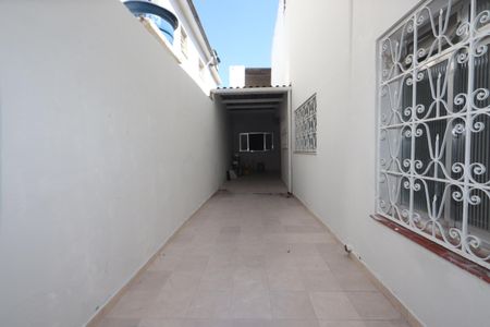 Casa para alugar com 375m², 3 quartos e 4 vagasCorredor Lateral