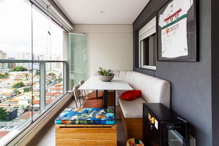 Apartamento à venda com 69m², 2 quartos e 2 vagasVaranda