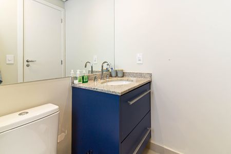 Apartamento à venda com 69m², 2 quartos e 2 vagasBanheiro da Suíte