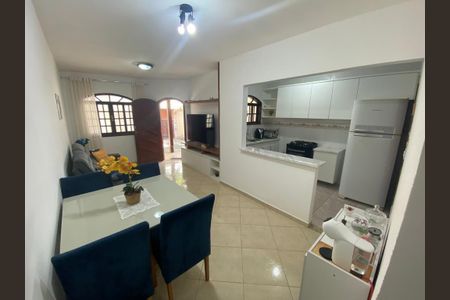 Casa para alugar com 2 quartos, 190m² em Jardim Atlântico Central, Maricá