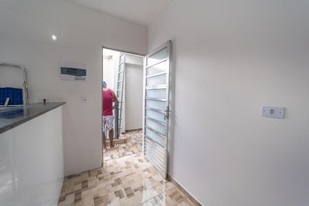 Sala de kitnet/studio para alugar com 1 quarto, 30m² em Vila Paranagua, São Paulo