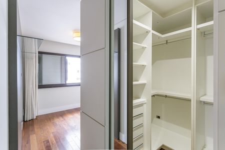Apartamento à venda com 115m², 3 quartos e 2 vagasQuarto Suíte