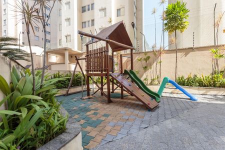 Apartamento à venda com 115m², 3 quartos e 2 vagasÁrea comum - Playground
