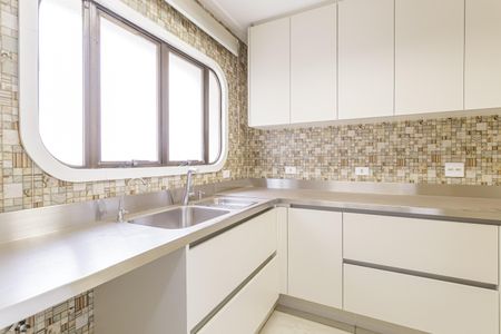Apartamento à venda com 115m², 3 quartos e 2 vagasCozinha