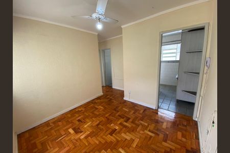 Sala de apartamento para alugar com 2 quartos, 47m² em Petrópolis, Porto Alegre