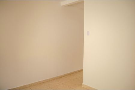 Casa para alugar com 85m², 2 quartos e 1 vaga