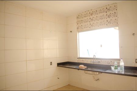 Casa para alugar com 85m², 2 quartos e 1 vaga