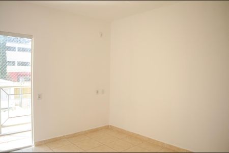 Casa para alugar com 85m², 2 quartos e 1 vaga