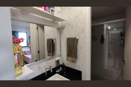 Apartamento para alugar com 48m², 3 quartos e 1 vaga Apartamento para alugar com 48m², 3 quartos e 1 vagaBanheiro e lavabo