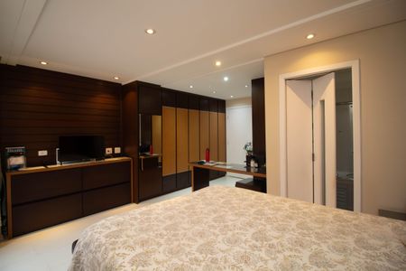 Casa de condomínio à venda com 195m², 4 quartos e 4 vagasQuarto 1 - Suíte