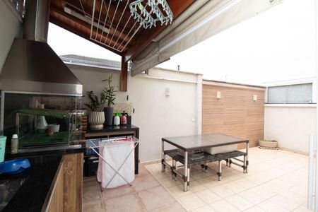 Casa de condomínio à venda com 195m², 4 quartos e 4 vagasÁrea externa