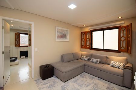 Casa de condomínio à venda com 195m², 4 quartos e 4 vagasSala de TV