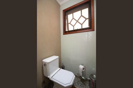 Casa de condomínio à venda com 195m², 4 quartos e 4 vagasBanheiro Social