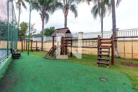 Casa de condomínio à venda com 195m², 4 quartos e 4 vagasÁrea comum - Playground