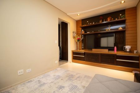 Casa de condomínio à venda com 195m², 4 quartos e 4 vagasSala de TV