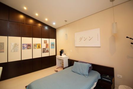 Casa de condomínio à venda com 195m², 4 quartos e 4 vagasQuarto 3 - Suíte