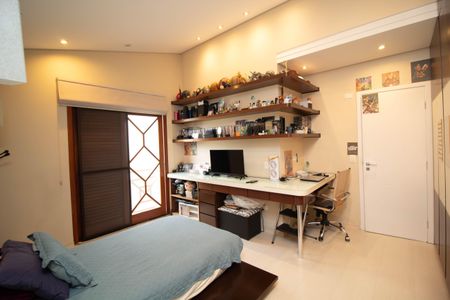 Casa de condomínio à venda com 195m², 4 quartos e 4 vagasQuarto 3 - Suíte