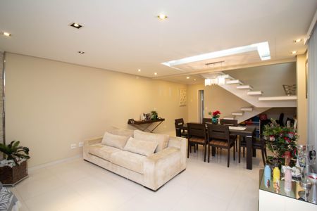 Sala de casa de condomínio à venda com 4 quartos, 195m² em Portal dos Gramados, Guarulhos