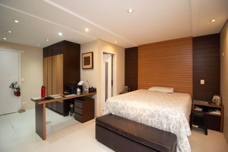 Casa de condomínio à venda com 195m², 4 quartos e 4 vagasQuarto 1 - Suíte