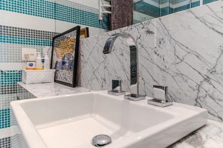 Apartamento para alugar com 180m², 2 quartos e 1 vaga Apartamento para alugar com 180m², 2 quartos e 1 vagaBanheiro Social