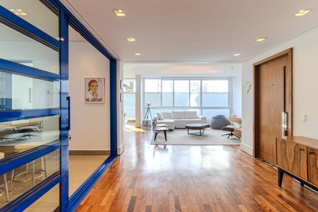 Apartamento para alugar com 180m², 2 quartos e 1 vaga Apartamento para alugar com 180m², 2 quartos e 1 vagaHall de Entrada