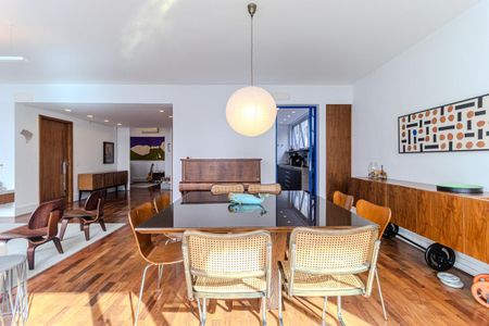 Apartamento para alugar com 180m², 2 quartos e 1 vaga Apartamento para alugar com 180m², 2 quartos e 1 vagaSala